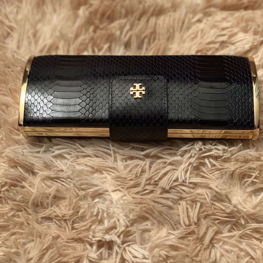 Tory Burch Black Textured Clutch with Gold Trim - Picture 2 of 8